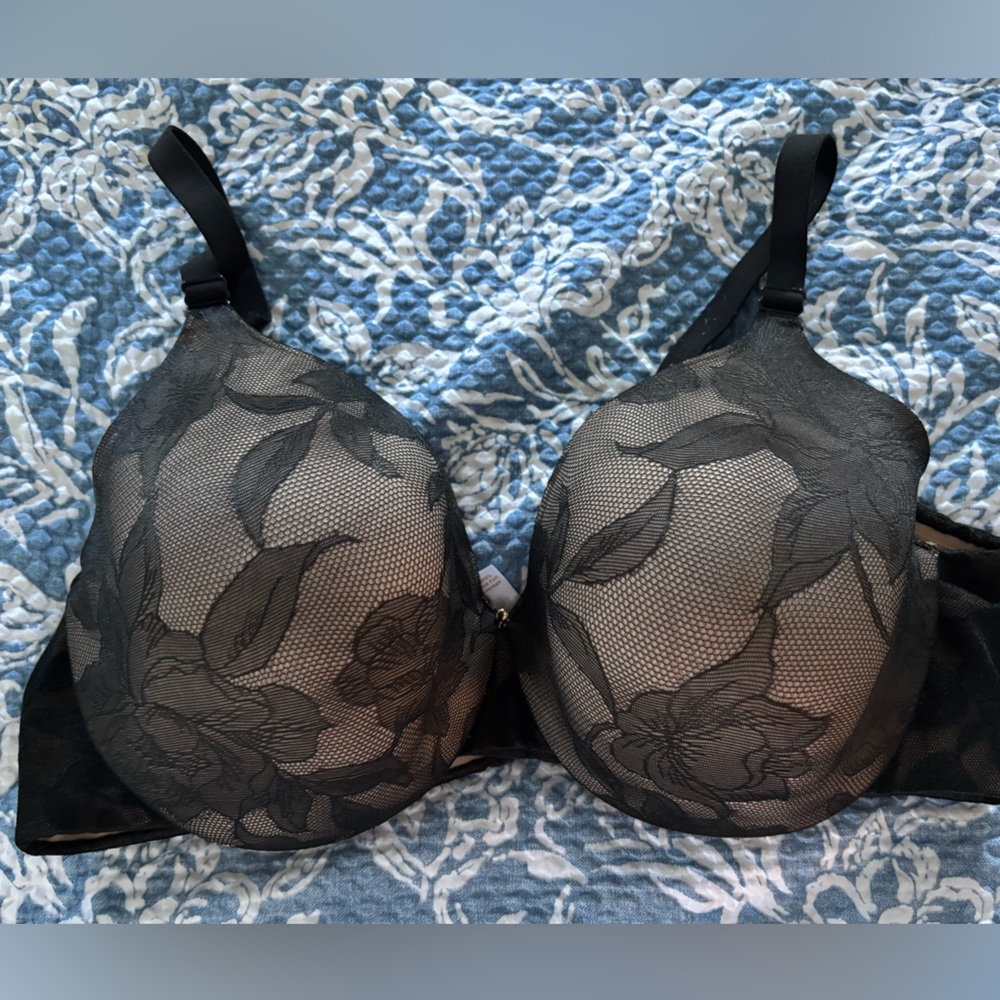 CACIQUE Black Floral lightly padded 42D